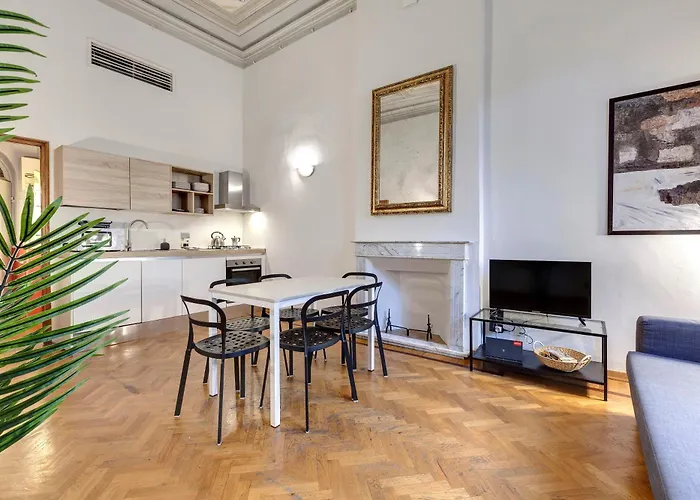 Servi Apartment By Mamo Florence